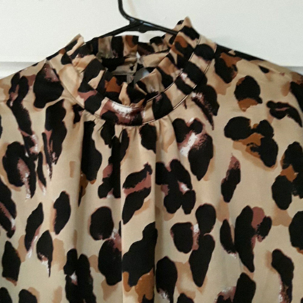 Blouse - Picture 2 of 5